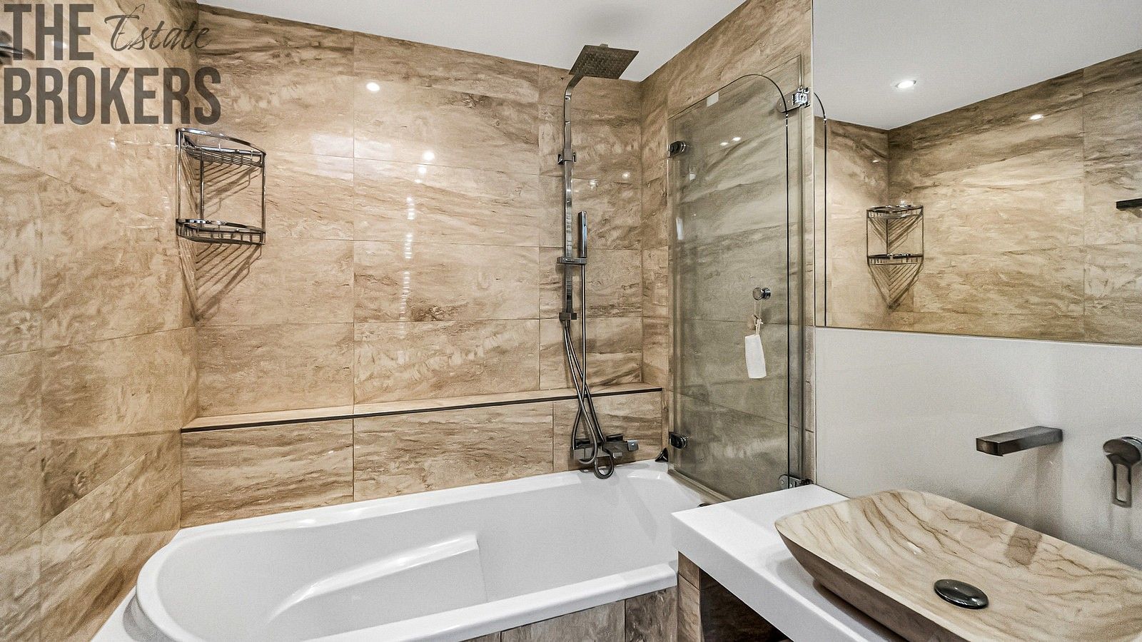 Byt 5+kk · 130 m² · Praha - Lochkov, okres Praha 16, Hlavní město Praha - 4
