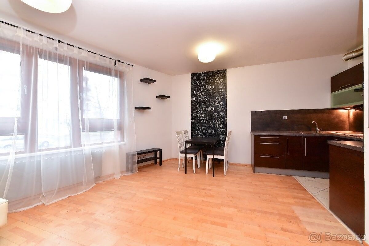 Byty, 111 01, Praha 10