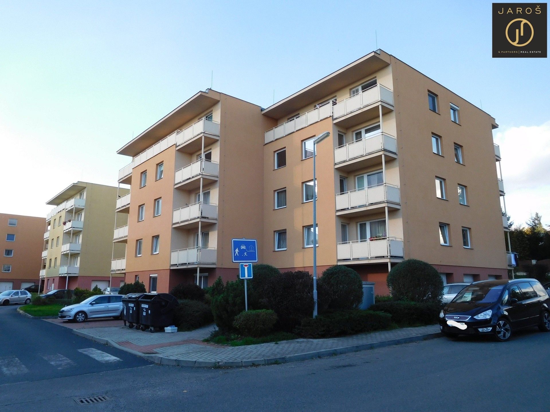 2+kk, Dukel. hrdinů, Rakovník, 53 m²