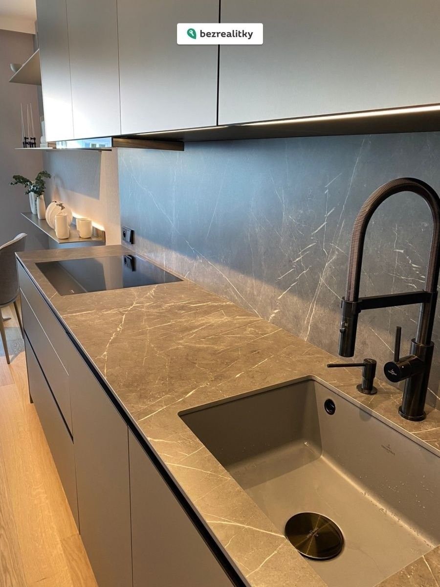 Prodej byt 3+kk - Hodonínská, Praha, 96 m²