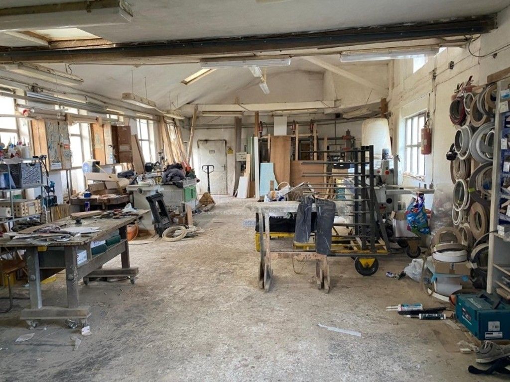 Pronájem výrobní prostory - Velké Zboží, Poděbrady, 600 m²