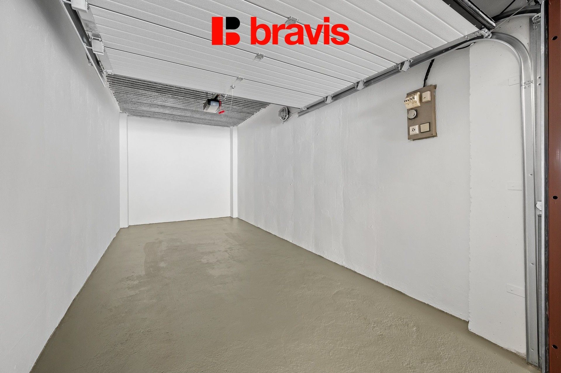 Prodej garáž - Věstonická, Brno, 15 m²