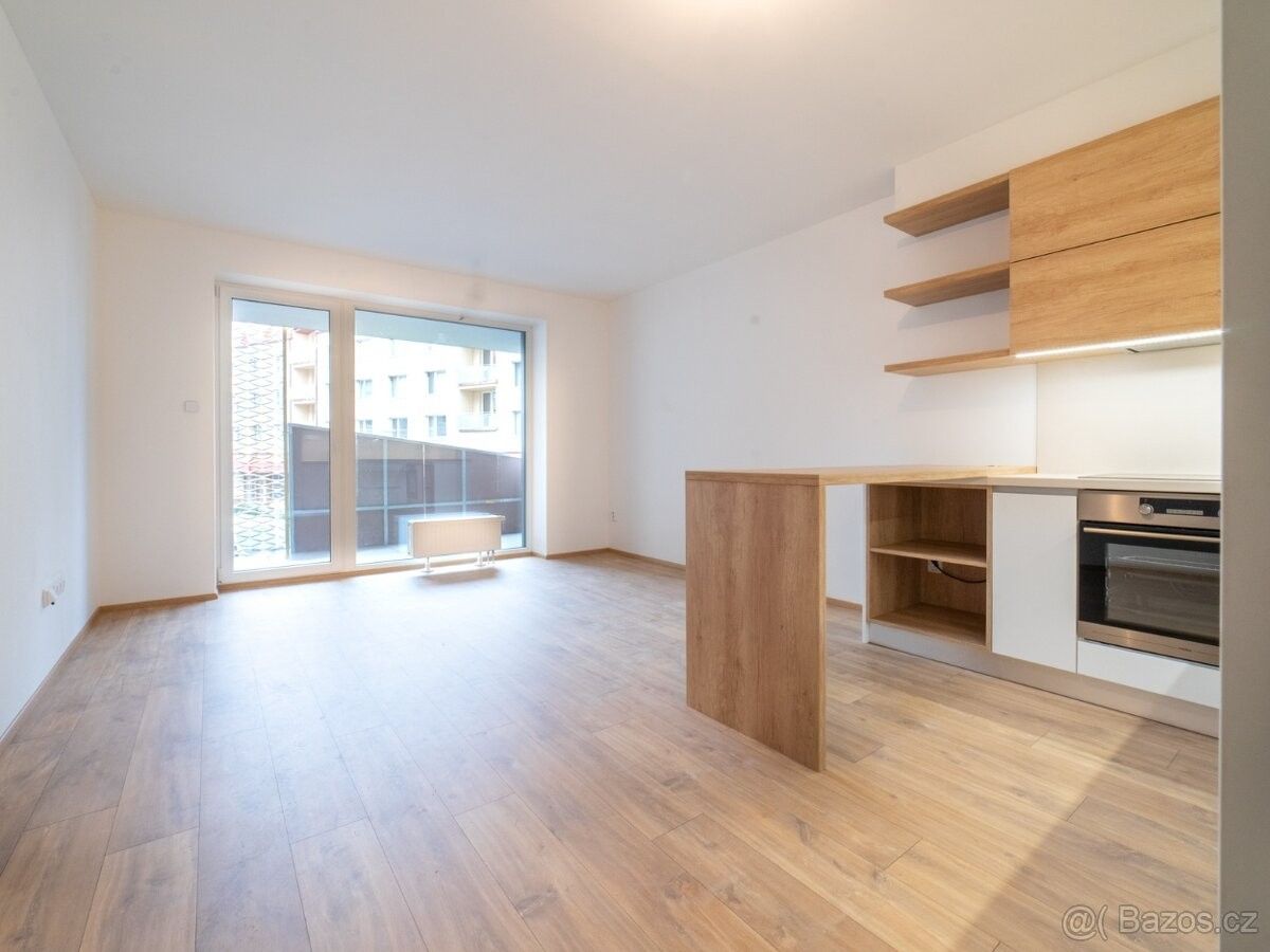 Pronájem byt - Zlín, 763 02