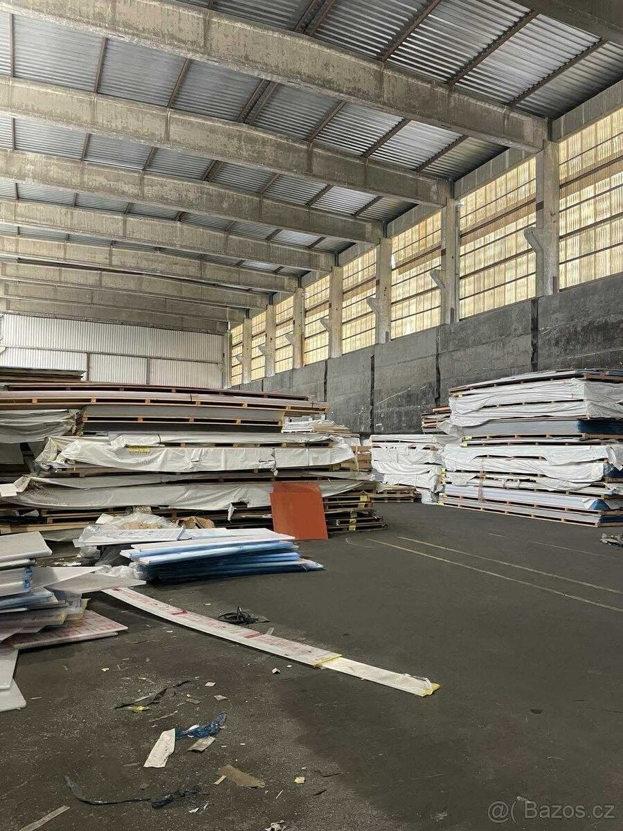 Sklady, Zlín, 760 01