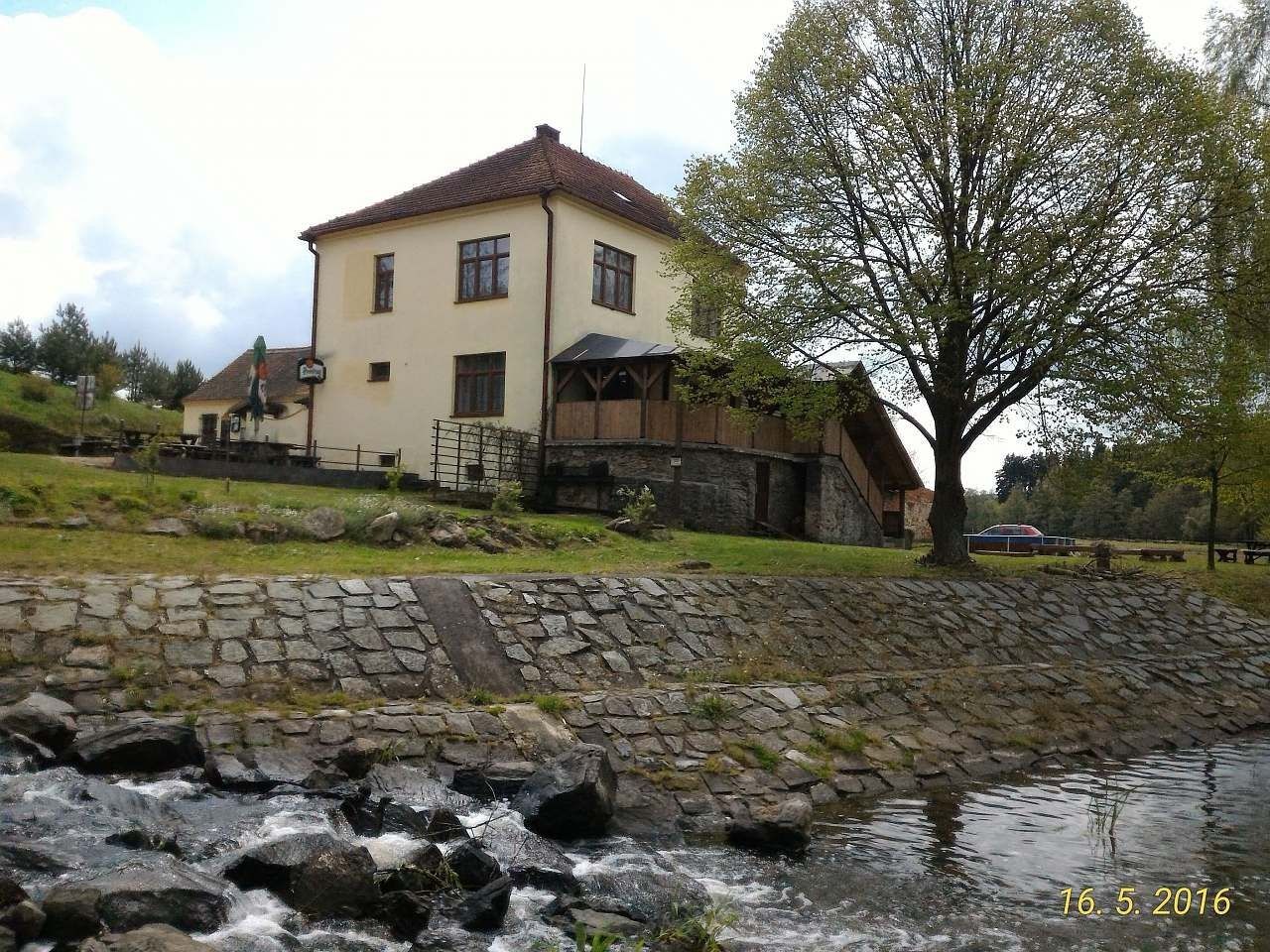 Chaty, Staré Hobzí - Vnorovice, Jihočeský kraj