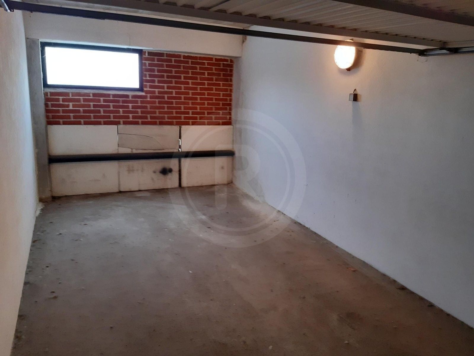 Pronájem garáž - Větrná, České Budějovice, 16 m²