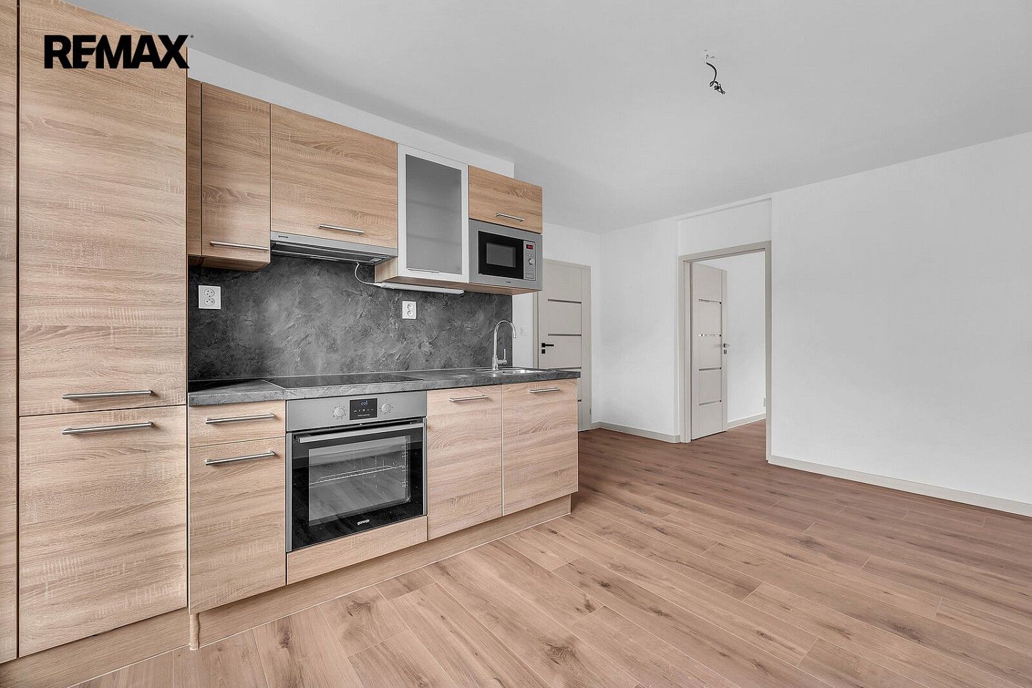 3+kk, Milovice - Mladá, okres Nymburk, Středočeský kraj, 46 m² - 1
