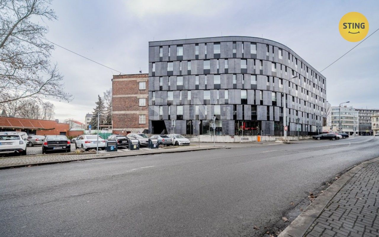 Pronájem byt 3+kk - Biskupská, Ostrava, 102 m²