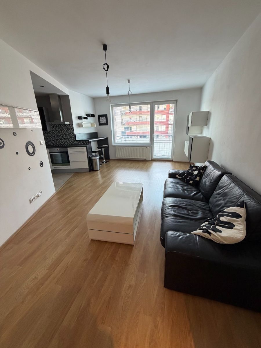 2+kk, Pavla Beneše, Praha - Letňany, 58 m² - 1