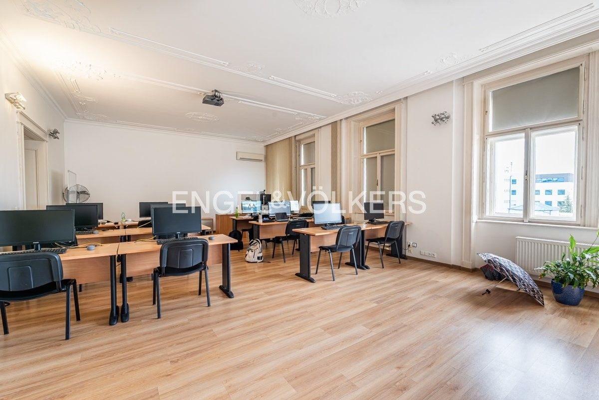 Kancelář · 325 m² · Chrudimská 1418, Praha Vinohrady - 3