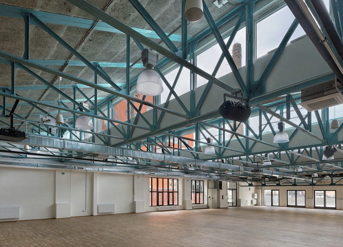 Kancelář · 706 m² · Praha - 3
