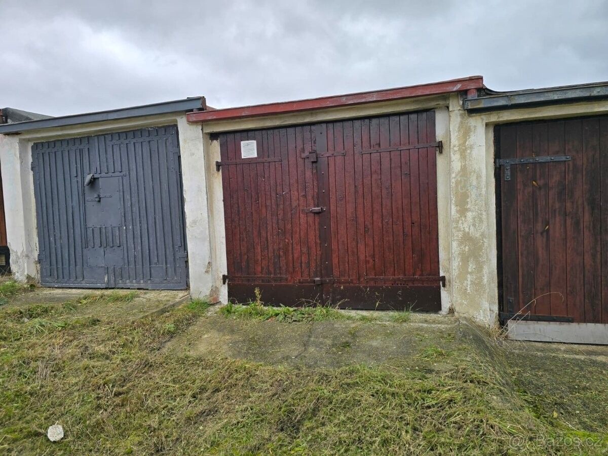 Garáže, Teplice, 415 03