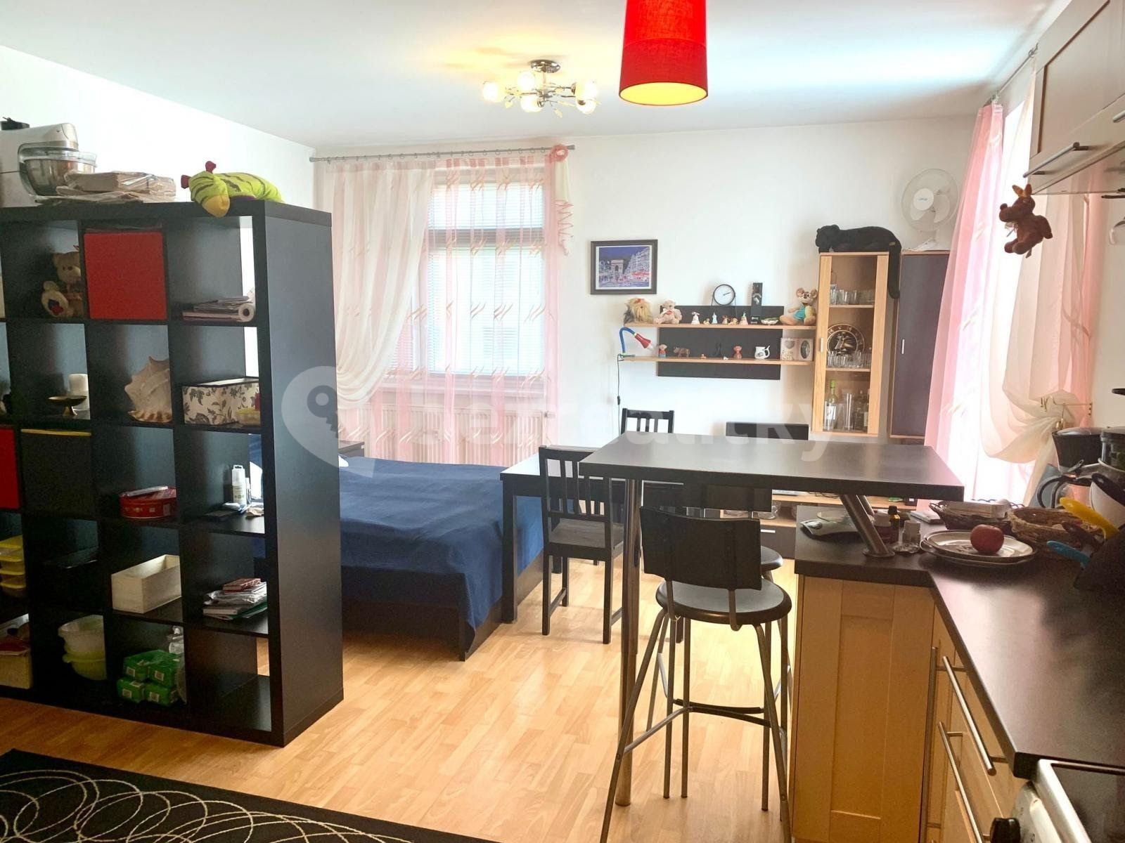 Pronájem byt 1+kk - Novodvorská, Praha - Kamýk, 46 m² - 5