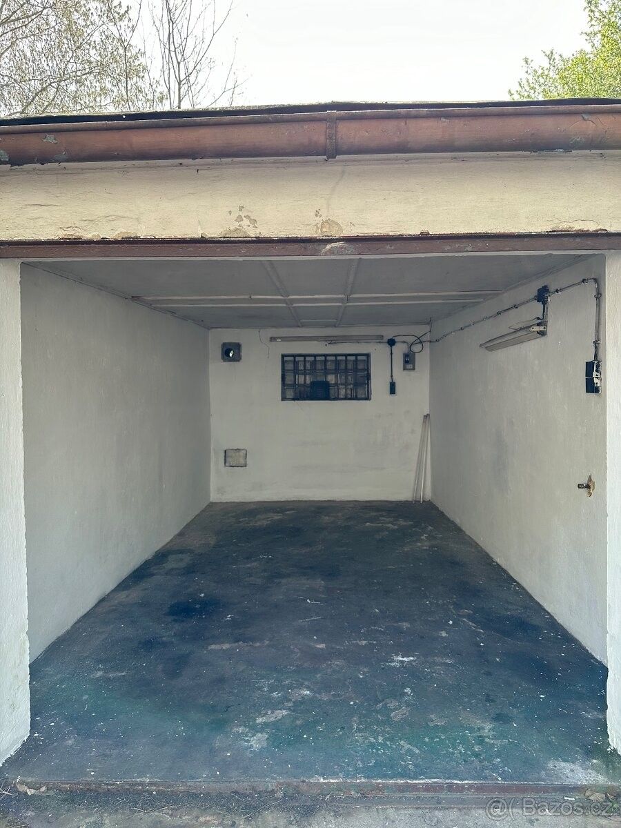 Pronájem garáž - Česká Lípa, 470 01, 20 m²