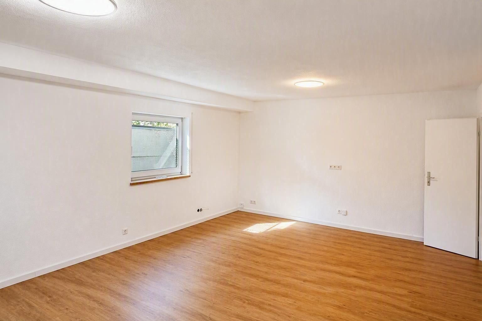 Pronájem byt 1+1 - Friedrichsberg 46 Stuttgart Möhringen Baden-Württemberg 70567, 71 m² - 5