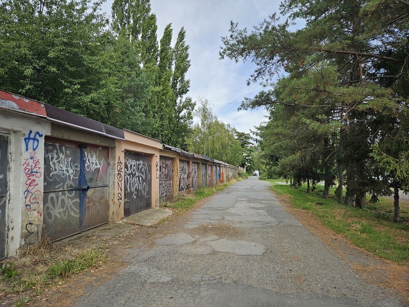 Garáže, Jednořadá, Praha 6 - Bubeneč, 15 m² - 1