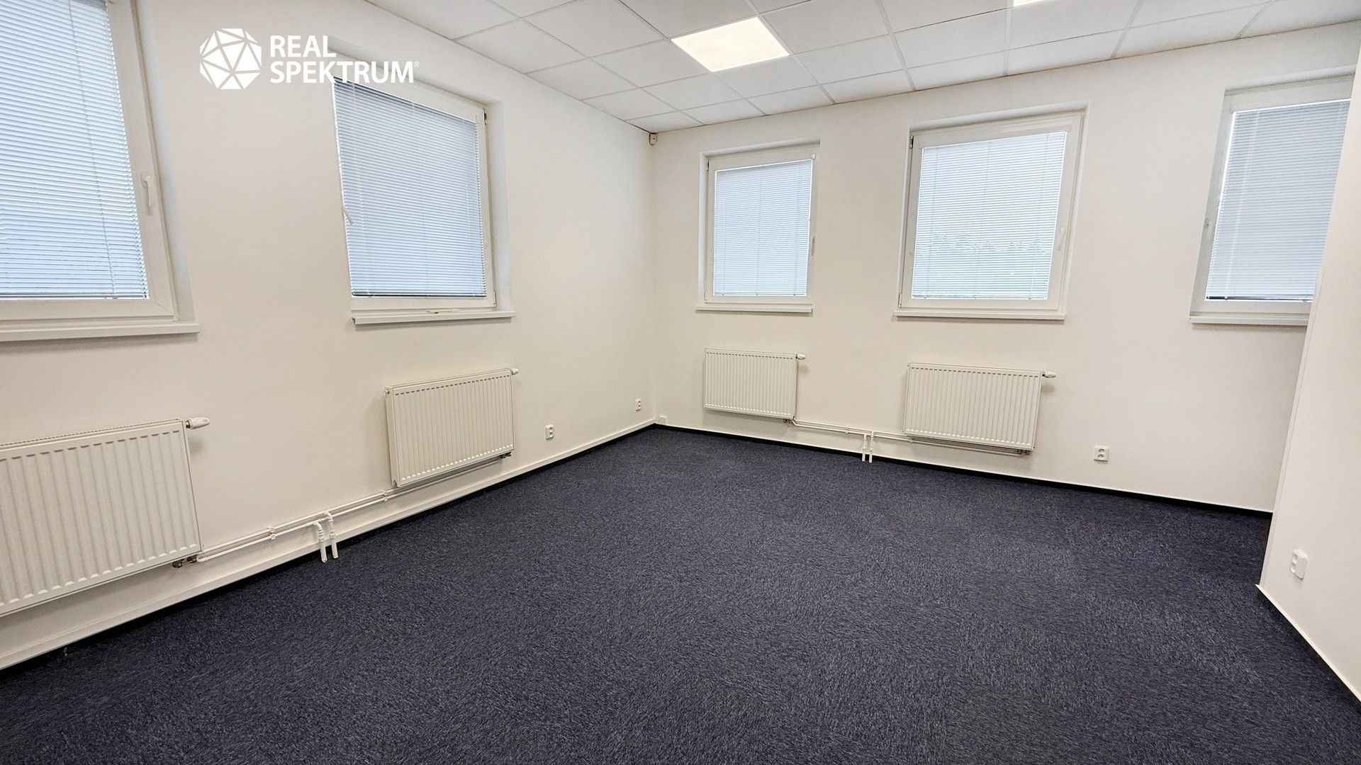 Pronájem kancelář - Traťová, Brno, 70 m²