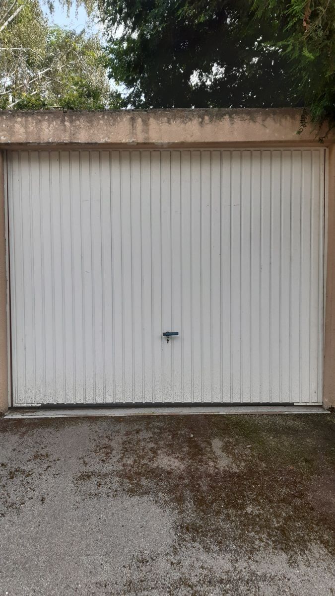 Garáže, U Střešovických hřišť, Praha - Střešovice, 18 m² - 1