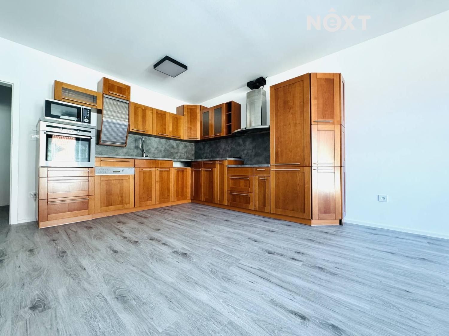 Pronájem byt 2+kk - Štítného, České Budějovice, 57 m²