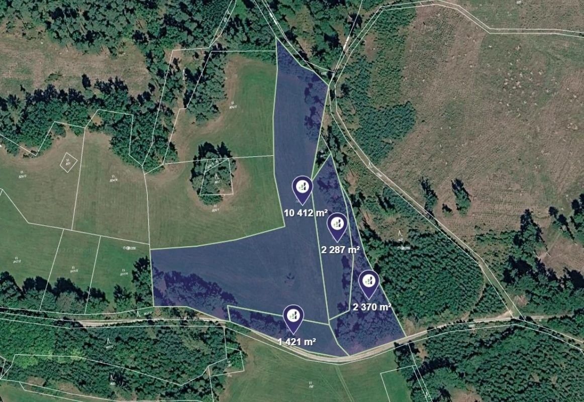 Louka, 16 490 m²