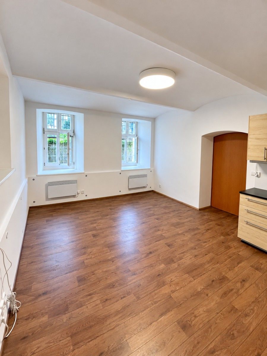 2+kk, třída Kpt. Jaroše, Brno - Černá Pole, Jihomoravský kraj, 33 m² - 1
