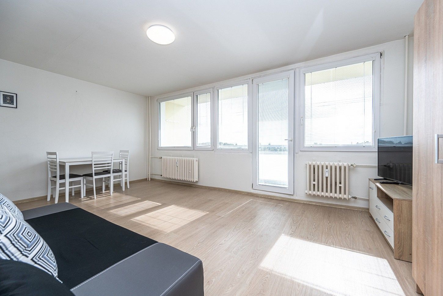Byt 1+kk · 33 m² · Praha - Vokovice, okres Praha 6, Hlavní město Praha - 3