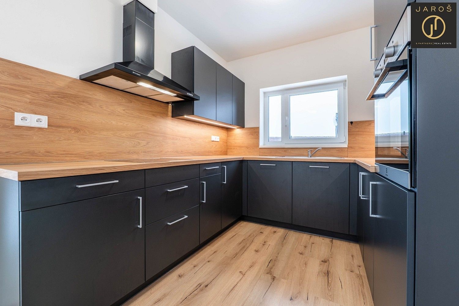 Rodinný dům · 93 m² · Velvary, okres Kladno, Středočeský kraj - 3