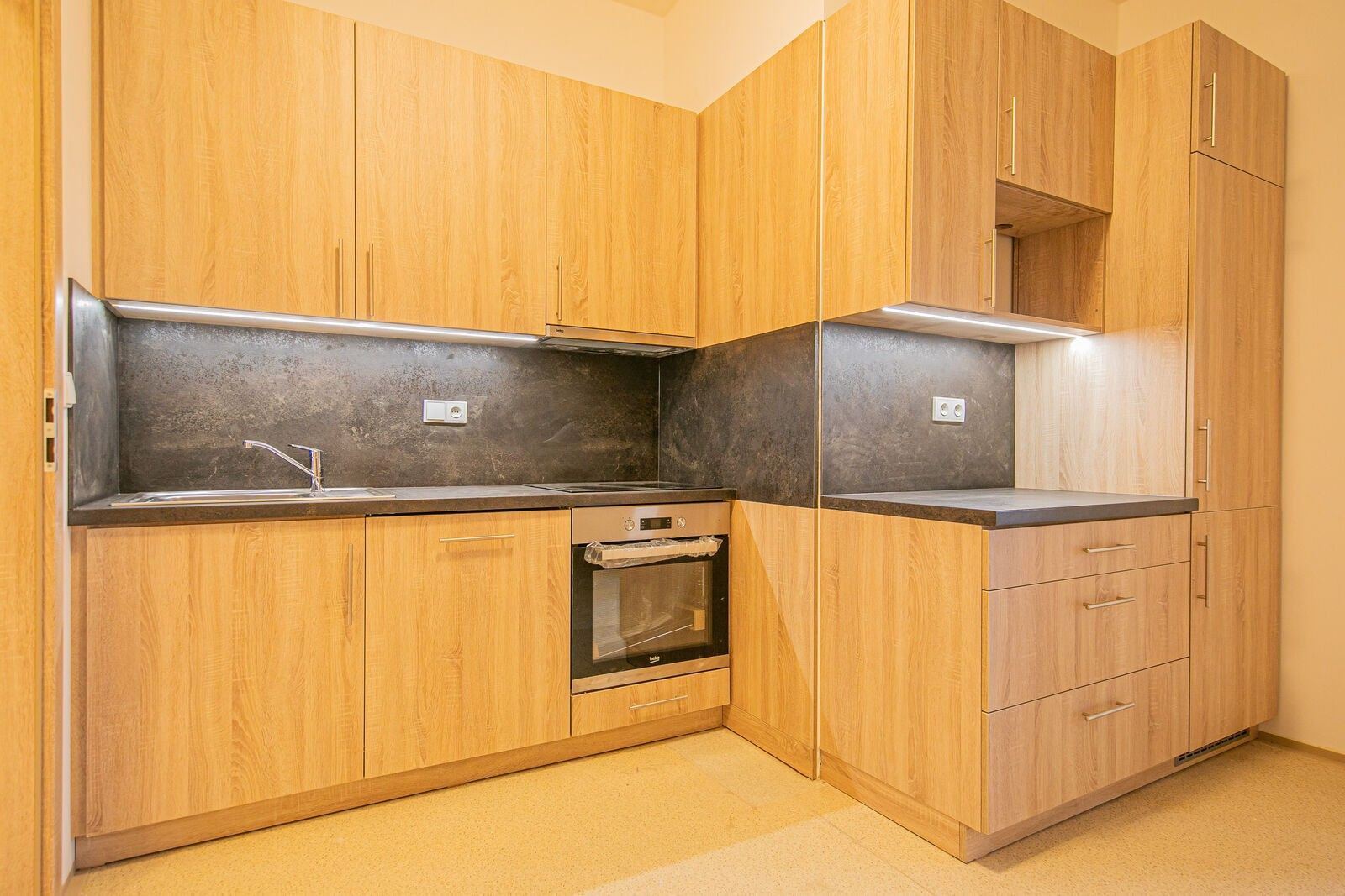 3+1, Valová, Zábřeh, 70 m² - 2
