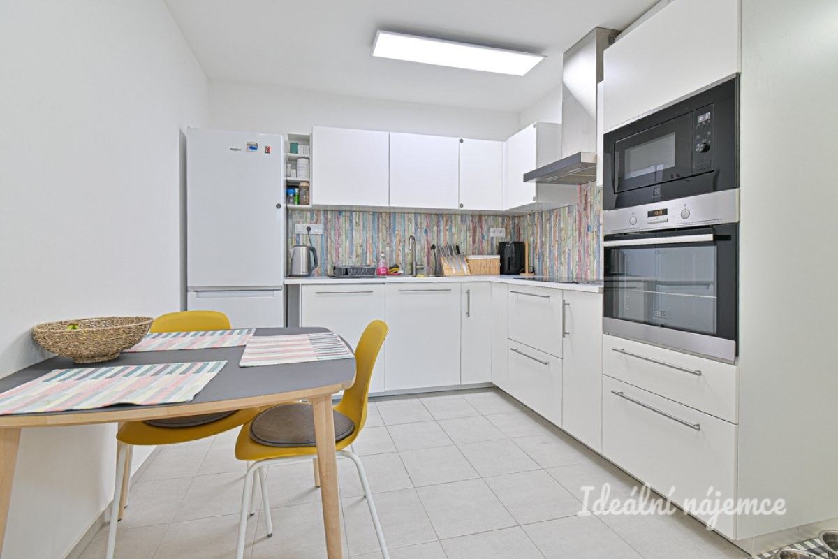 2+kk, Na Vyhlídce, Rosice, 55 m²
