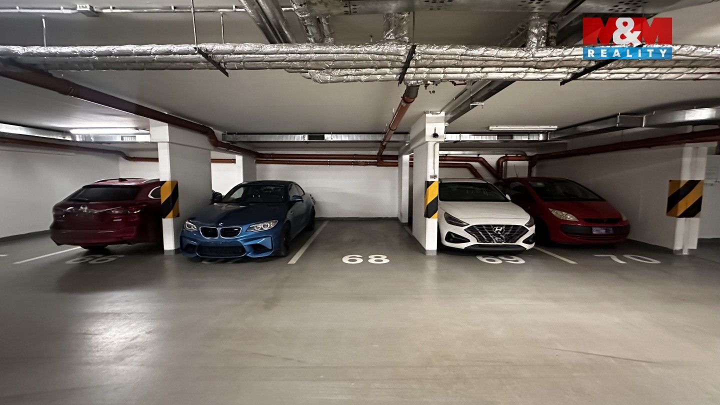 Prodej ostatní - Názovská, Praha, 18 m²