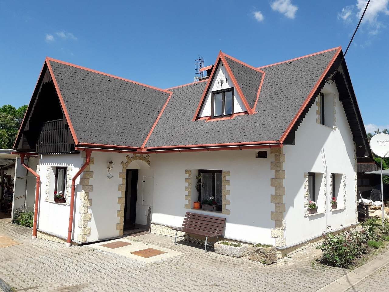 Chaty, Rovensko pod Troskami - Rovensko pod Troskami, Liberecký kraj