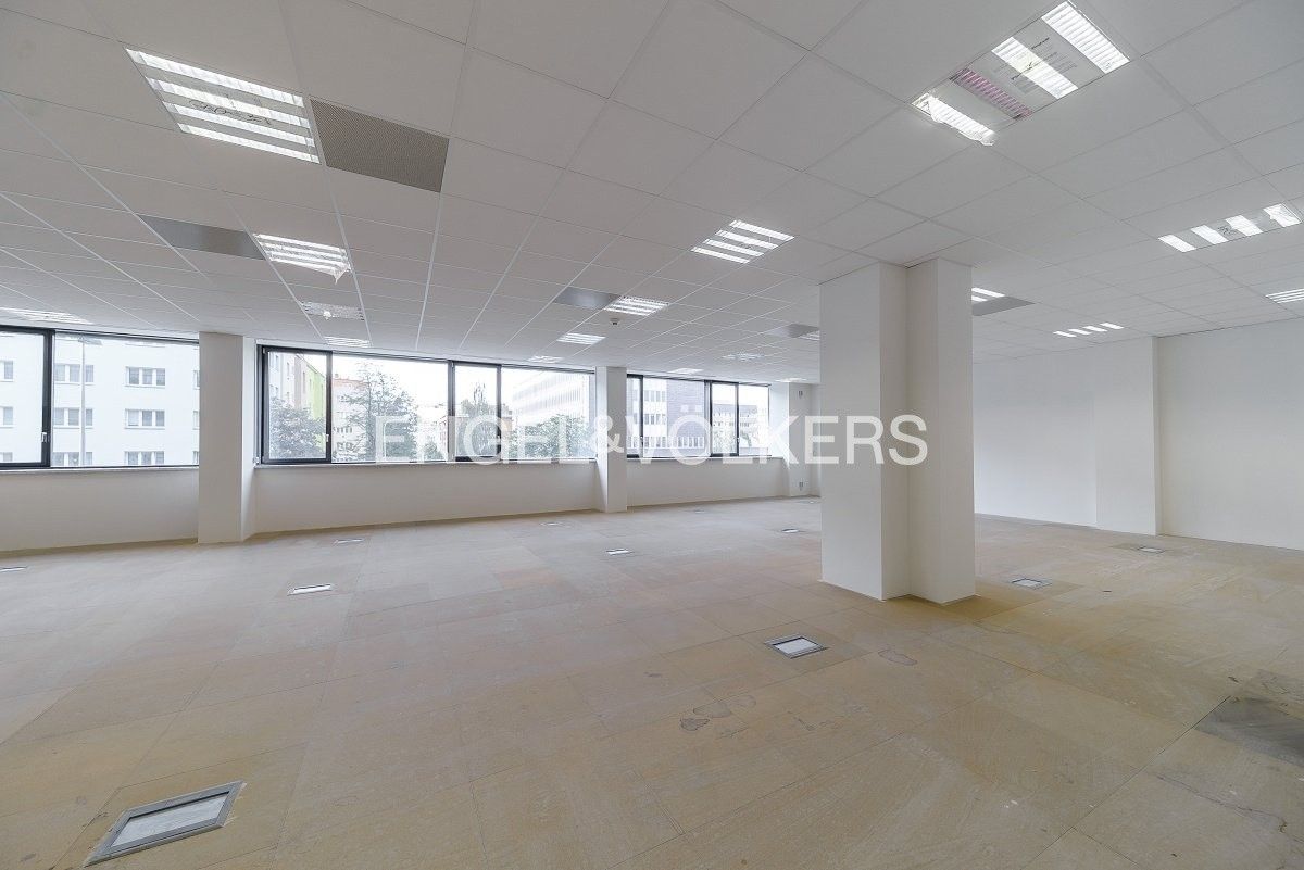 Pronájem kancelář - Budějovická, Praha, 450 m²