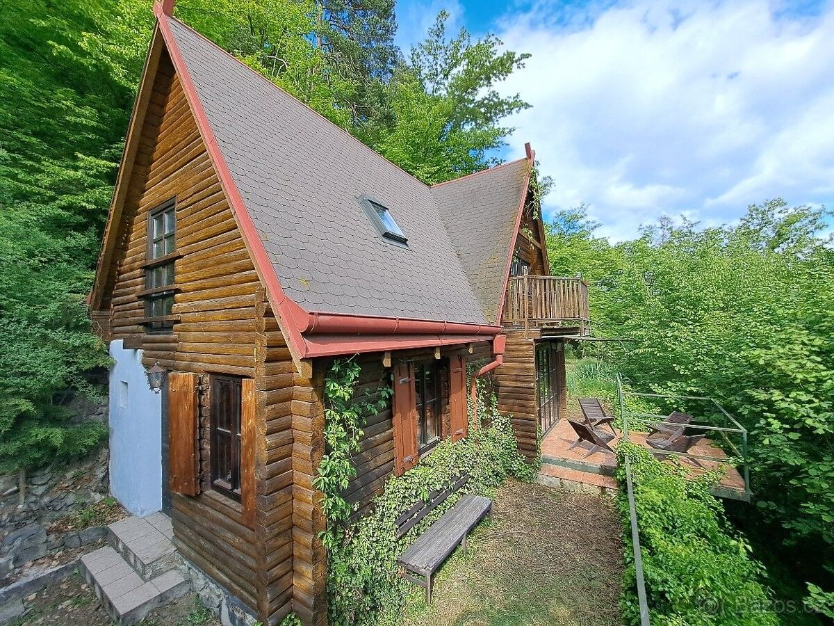 Chaty, Ondřejov, 251 65