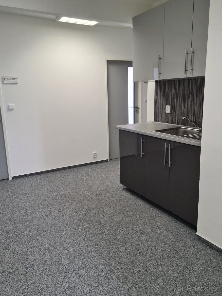 Pronájem kancelář - Liberec, 460 01