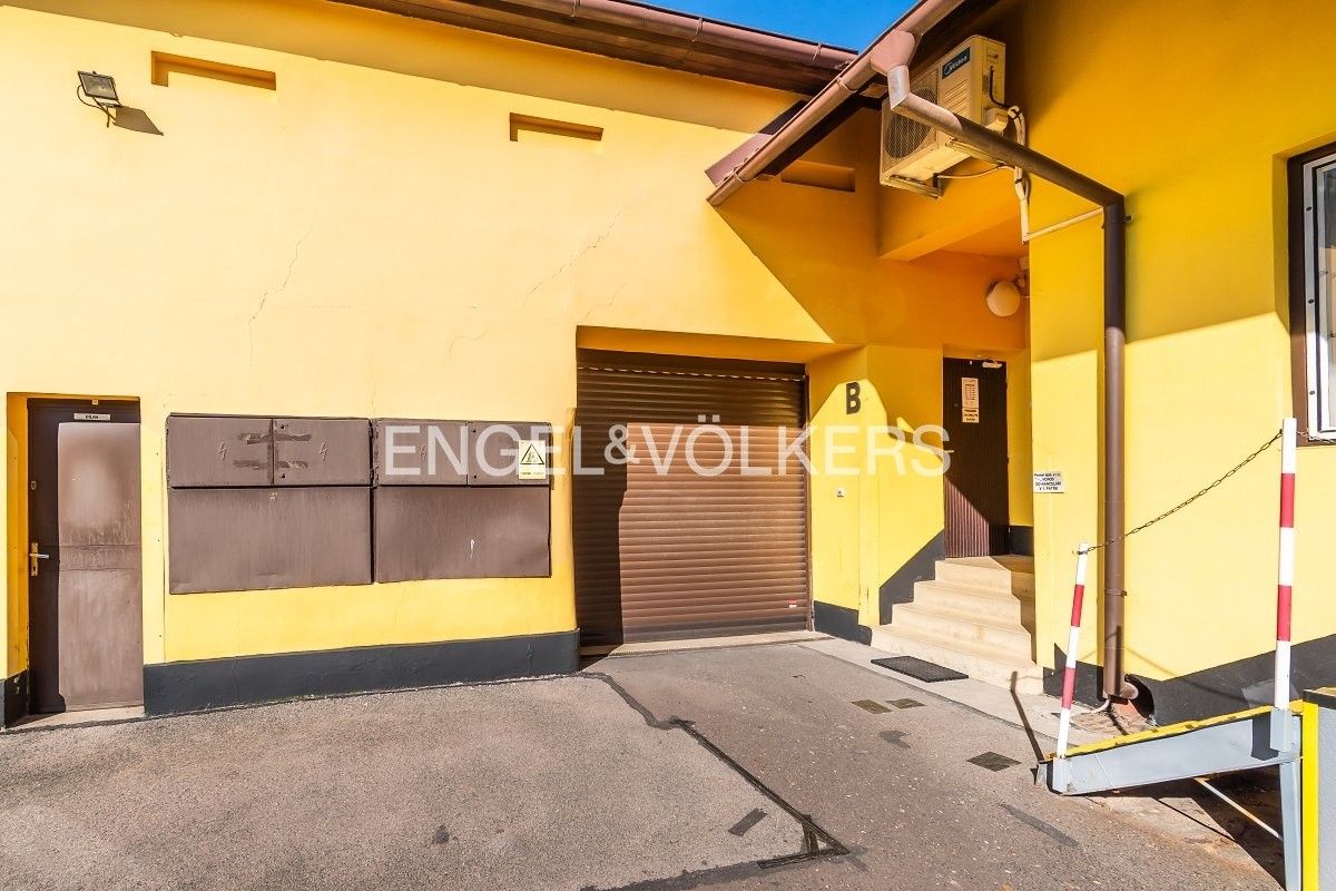 Pronájem sklad - Libušská, Praha, 976 m²