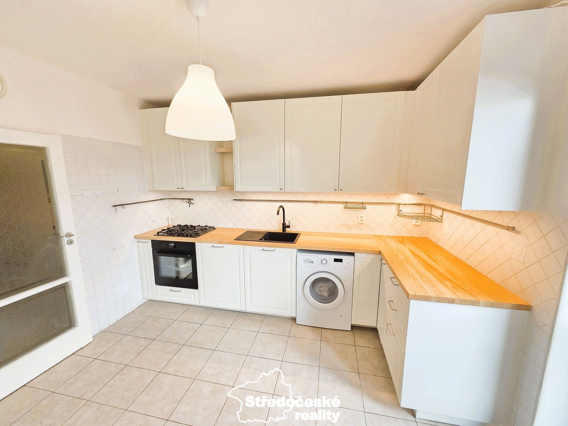 Pronájem byt 3+1 - Bělocerkevská, Praha, 81 m²