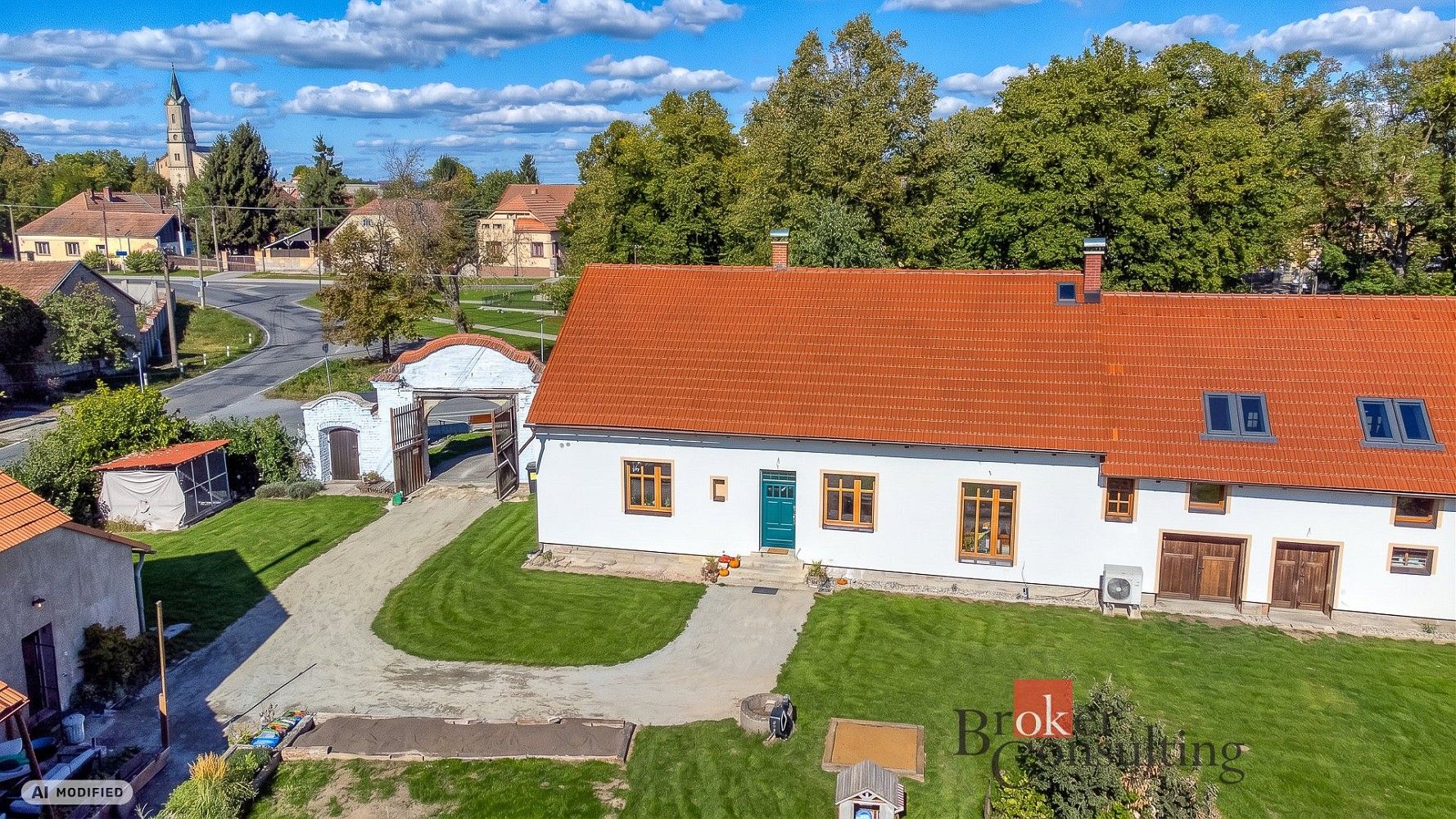 Prodej rodinný dům - Průběžná, Chleby, okres Nymburk, 870 m² - 2