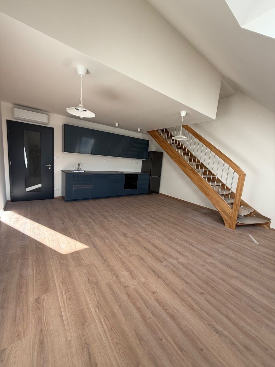 2+kk, Chodská, Praha - Vinohrady, 85 m² - 1