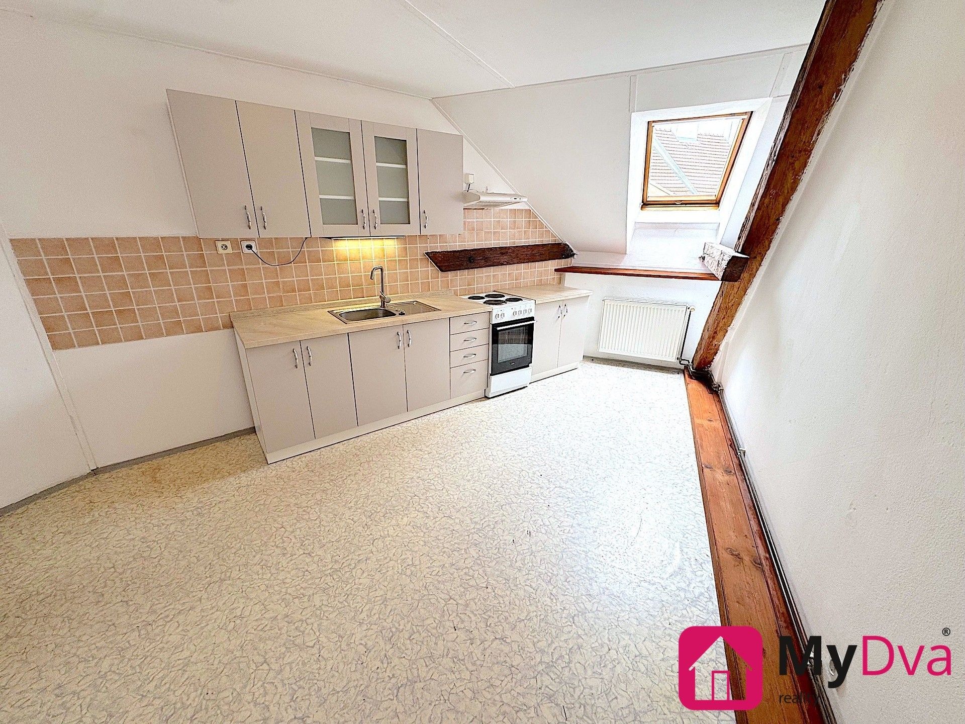 3+1, Mariánské náměstí, Znojmo, 92 m²