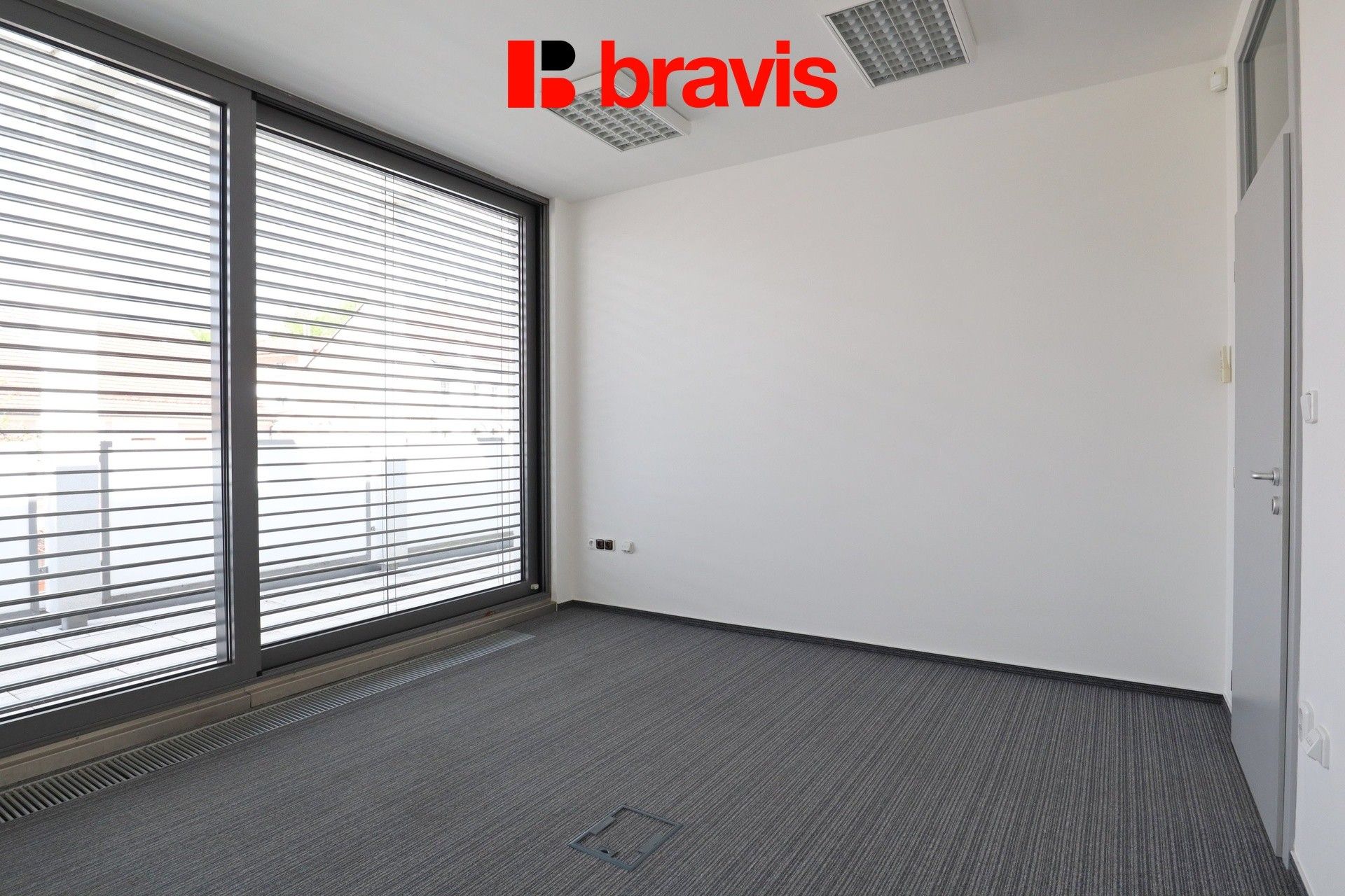 Kanceláře, Palackého náměstí 67, Slavkov u Brna, 15 m² - 1