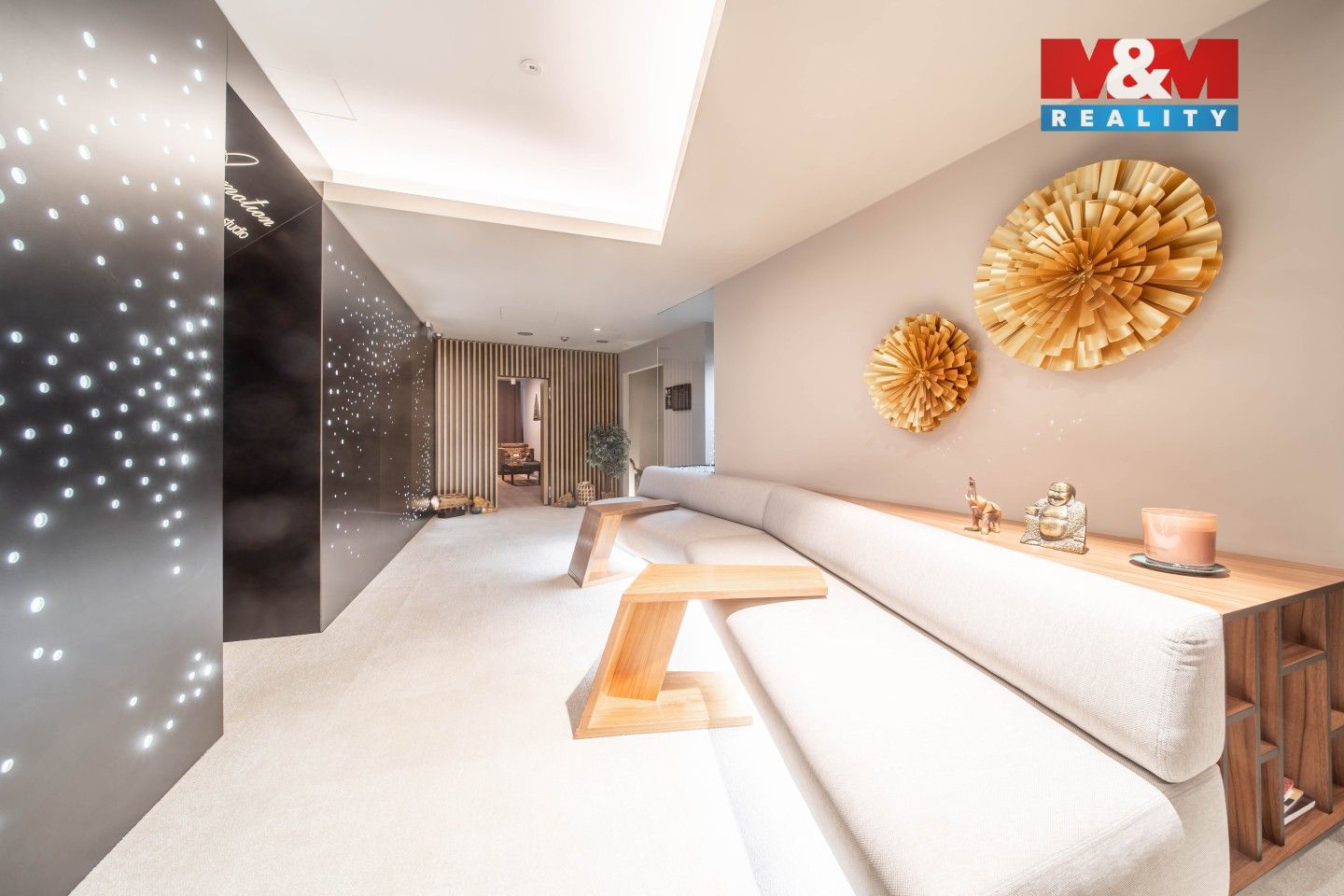 Obchodní prostory, náměstí Curieových, Praha, 75 m²