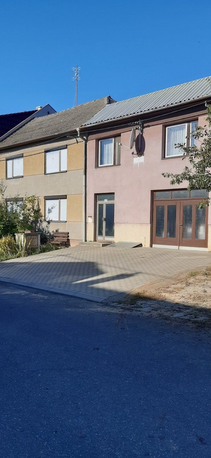 Rodinný dům, 650 m²