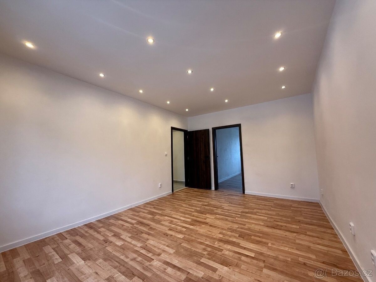 Pronájem byt - Habartov, 357 09