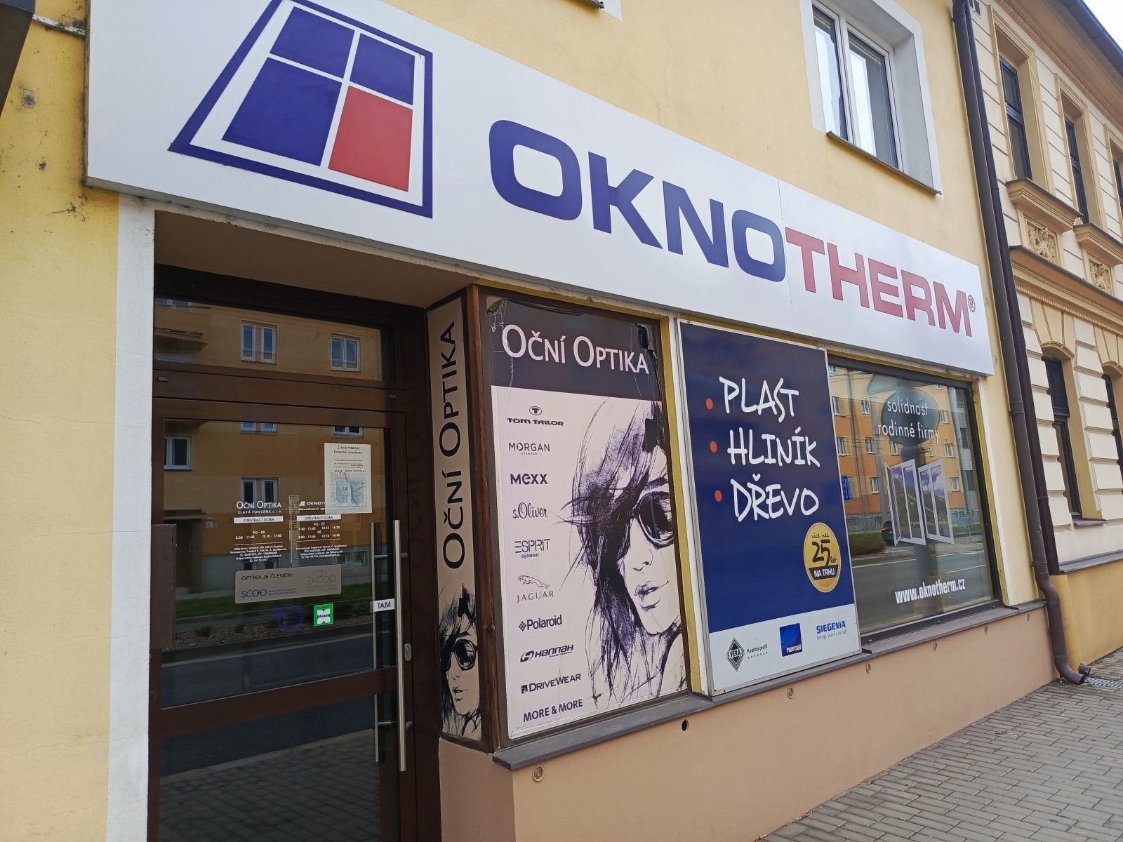 Pronájem obchodní prostory - Pražská tř., České Budějovice, 108 m²