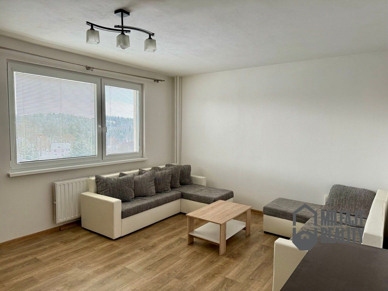 Pronájem byt 1+1 - Na Vršku, Jablonec nad Nisou, 40 m²