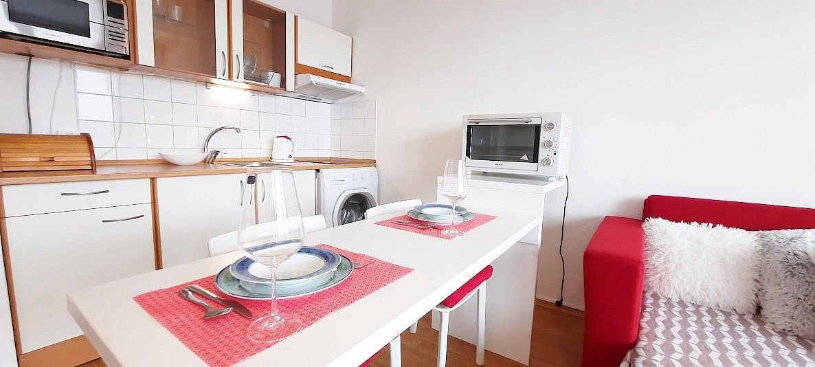 Pronájem byt 1+kk - Sevastopolská, Brno - Starý Lískovec, 38 m² - 5