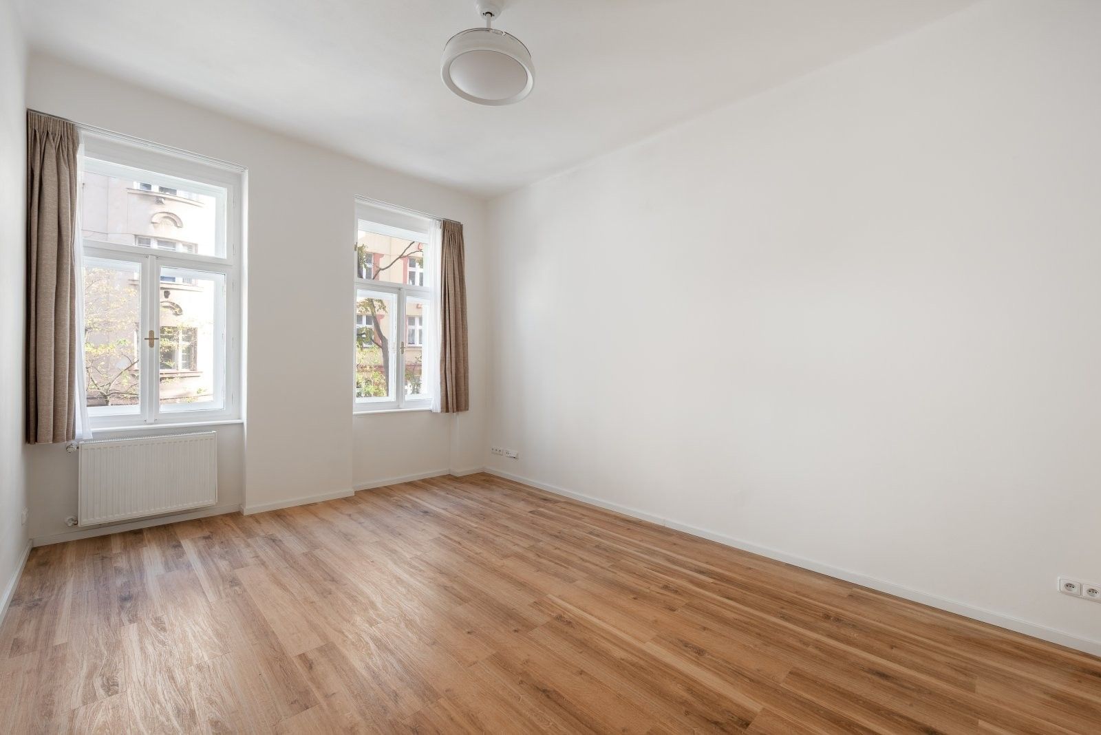 4+kk, Domažlická 1053, Praha Žižkov, 85 m² - 2