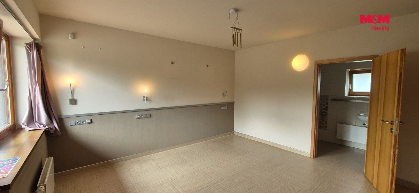 1+kk, Pod Dálnicí, Králův Dvůr, 24 m² - 2