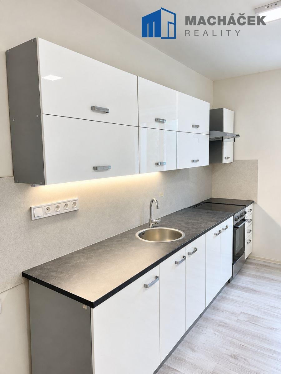 2+kk, Osecká, Duchcov, 52 m²