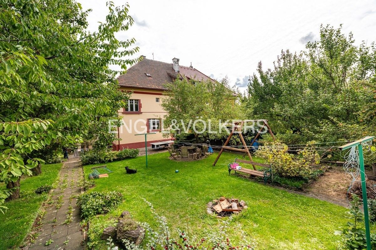 Rodinný dům · 255 m² · Pod lipkami 1432, Praha Smíchov - 3